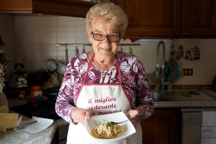 How to Make Bigoli in Salsa | Pasta Grannies