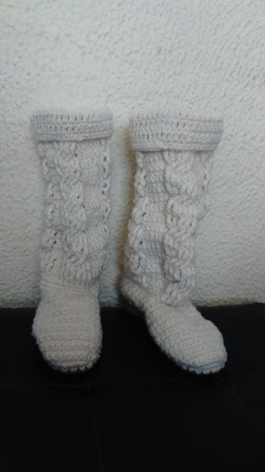 Botas  blancas largas en crochet parte 1