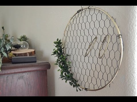 DIY Chicken Wire Frame Display
