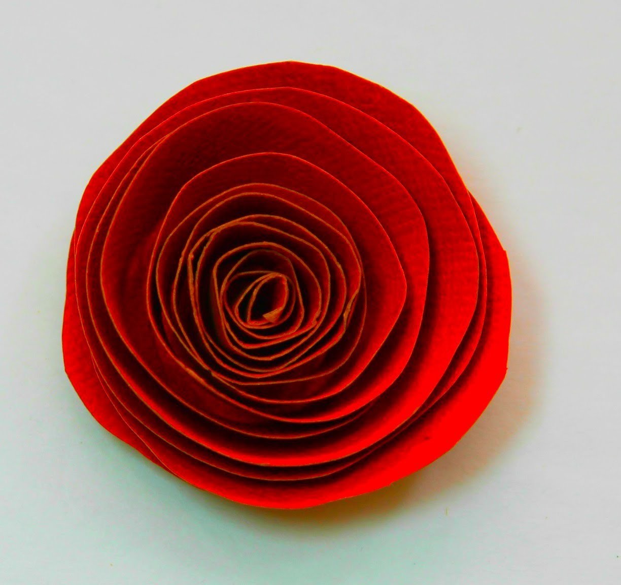 how-to-make-paper-rose-flower-with-easy-steps