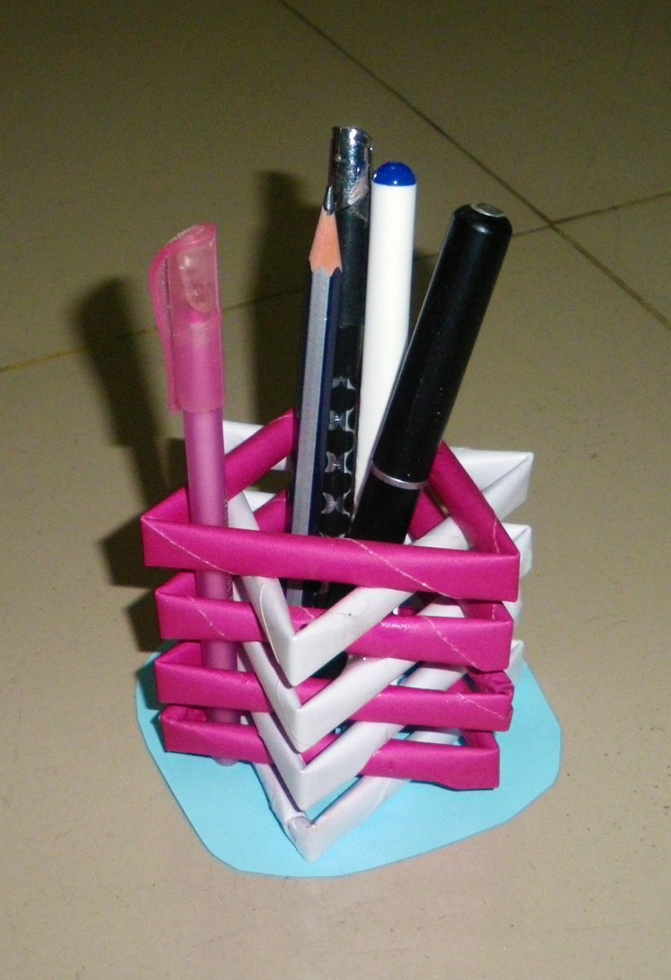 How to Make a Pen Stand From Waste Material - DIY Paper Penholder