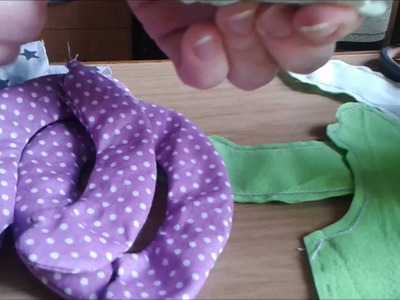 Sewing. How to turn it inside out - small objects :)