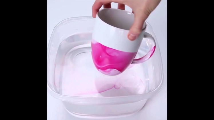 Easy DIY Marbled Mugs