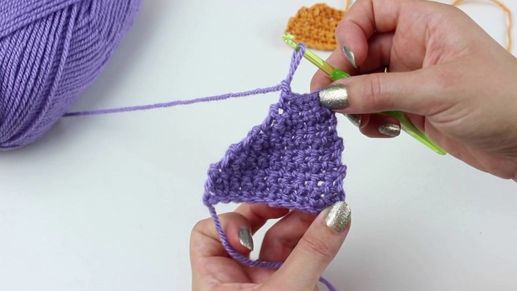 HOW TO CROCHET | TWO WAYS TO SHAPE WITH DECREASES
