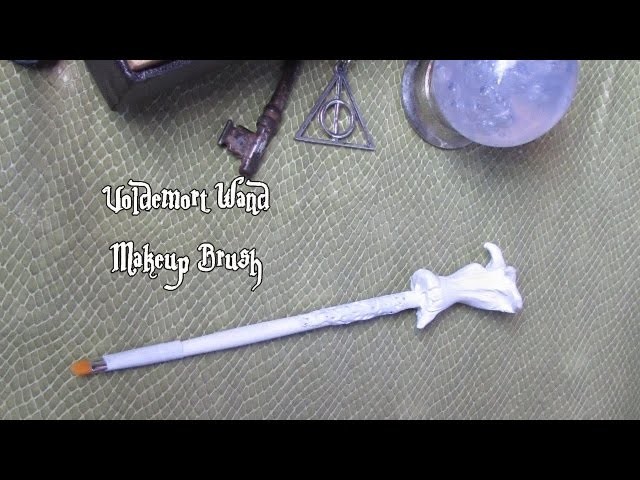 DIY Harry Potter Makeup Brush: Voldemort