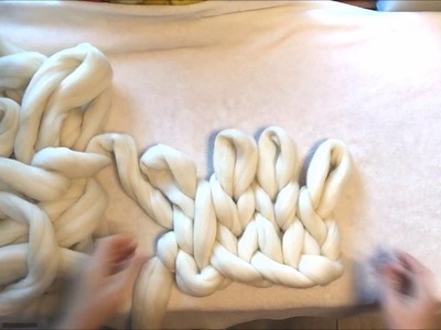 How to arm knit an infinity scarf with BeCozi