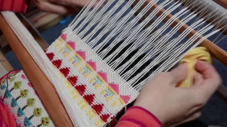 How to weave little houses on a rigid heddle loom