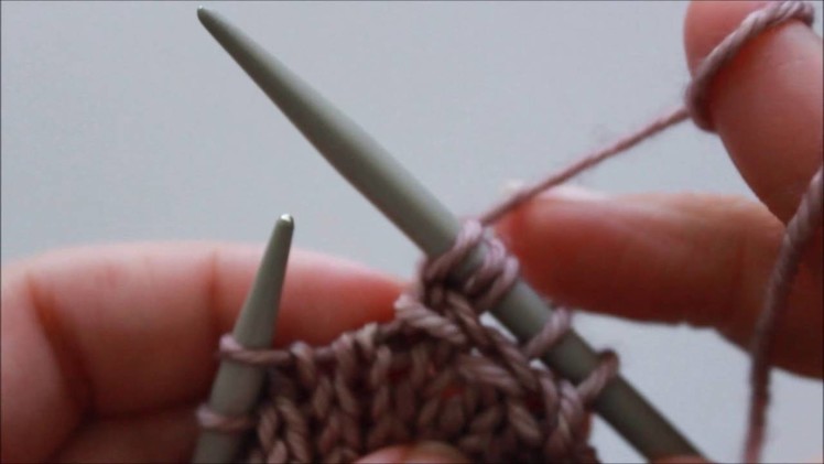 Stitch Tutorial: How I Knit a Braid In the Round