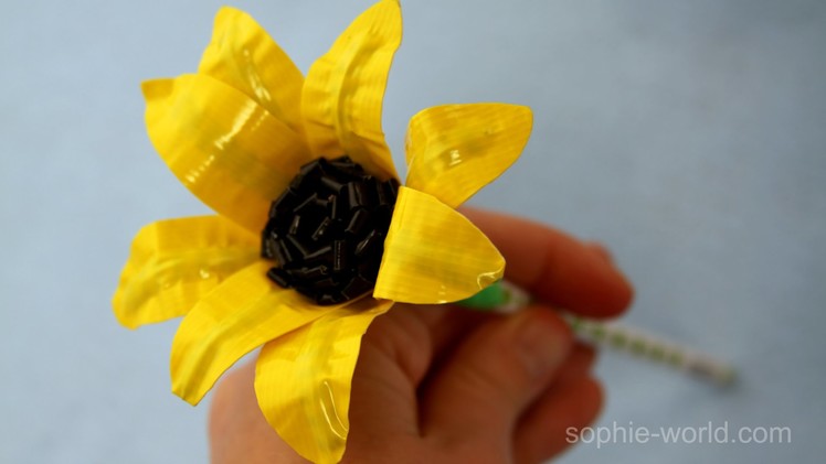 How to Make a Duct Tape Sunflower Pencil | Sophie's World