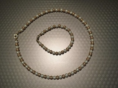 How To Make A Simple, Easy & Affordable Two-Color Pearl Necklace & Bracelet