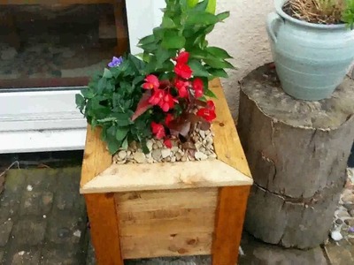 How I Made Pallet wood Planter Box