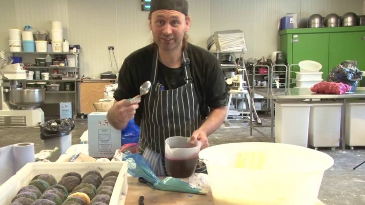 How to make a GIANT Purple Donut with Justin Gellatly