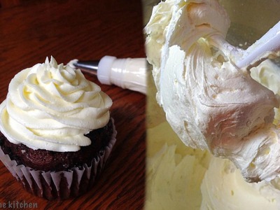 How To Make White Chocolate Buttercream Frosting Video by (HUMA IN THE KITCHEN)