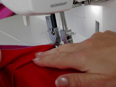 BERNINA overlocker.serger L 460. L 450: threading and sewing, 3-thread overlock