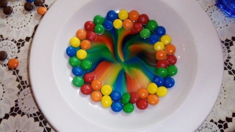 M&M's amazing rainbow experiment