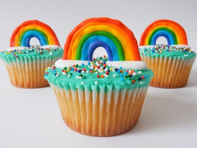 Royal Icing Rainbow Cupcakes