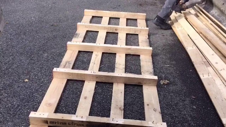 How to dismantle pallets!
