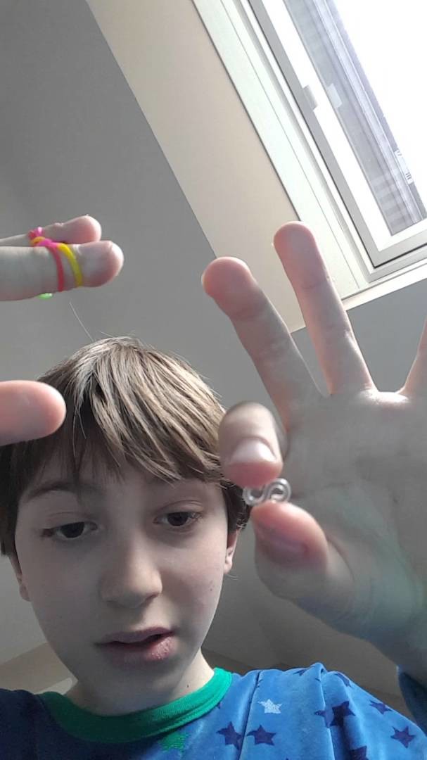 Comment faire un bracelet rainbow loom