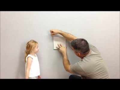 DIY : Easy way to do repair a hole in the wall. Drywall patch