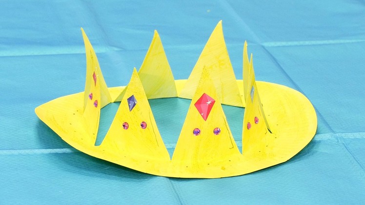 Playtime Crafts - Paper plate crown