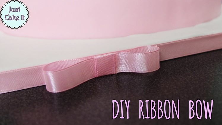 How to make a cute bow to decorate a cakeboard