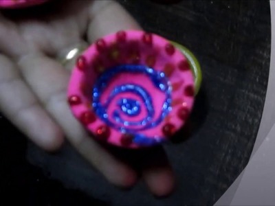 How to Decorate Diyas in two minutes
