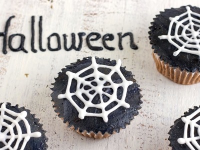 How to make Halloween Spider Web Cupcake Toppers | HappyFoods