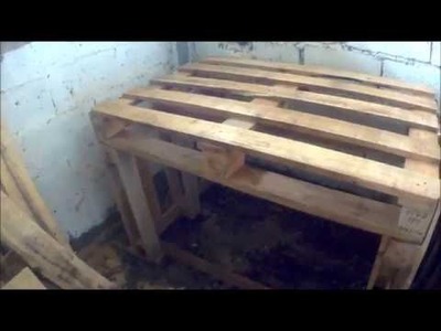 DIY Pallet Workbench