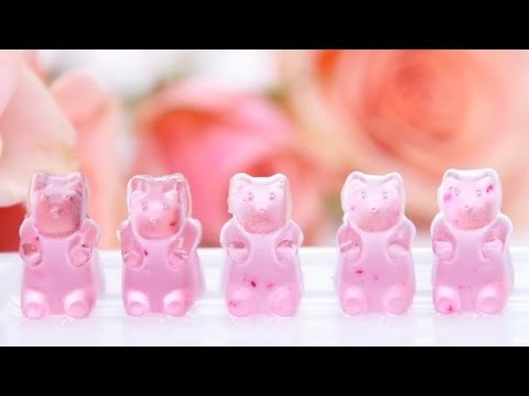 DIY Rosé Wine Gummy Bears | Eat The Trend
