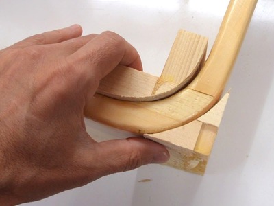 Curved box joint