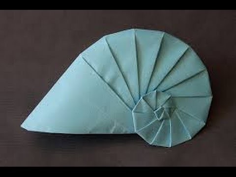 Origami navel shell by Tomoko Fuse