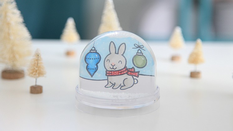 How to decorate a snow globe