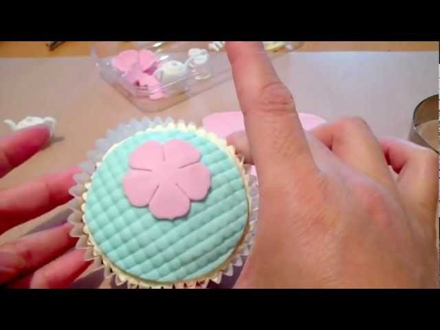 How to Make a Mother's Day Cupcake - Fondant Tea Set