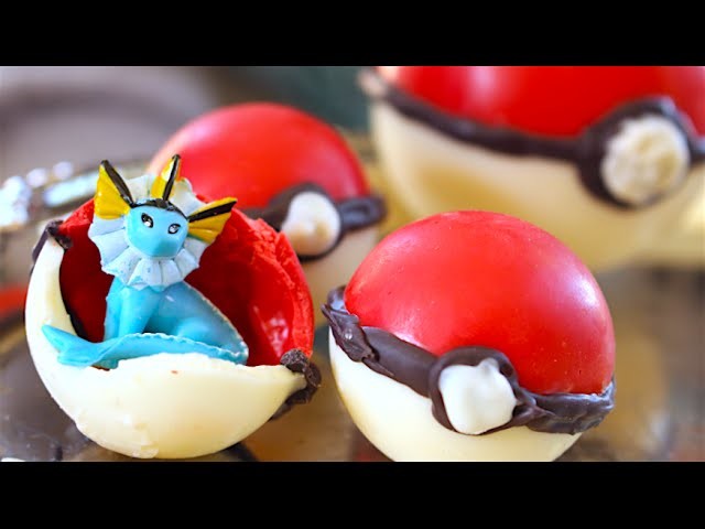 How To Make Chocolate Poké Ball Treats! With Pokemon Inside!