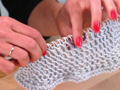 Knit Picks Split Ring Stitch Markers Product Demonstration