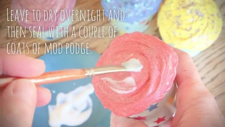 Make your own pretend play cupcakes