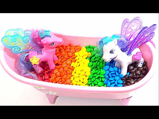 My Little Pony Rainbow Bath Time MLP Toys & M&M's!