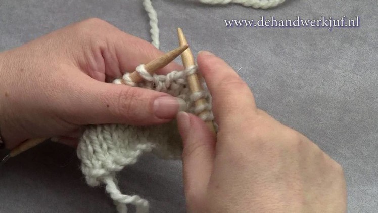 Breien: minderen, 3 steken samenbreien.Decrease, knit 3 together (K3Tog)