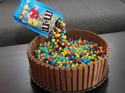 Candy Cake mit M&M's und KitKat - Ganz leicht selber machen!