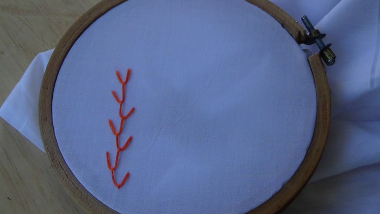 Hand Embroidery: Feather Stitch