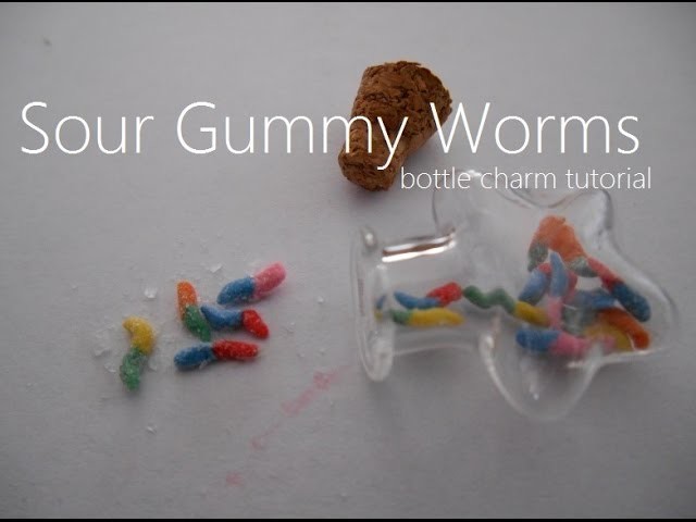 Bottle charm: Sour Gummy worms