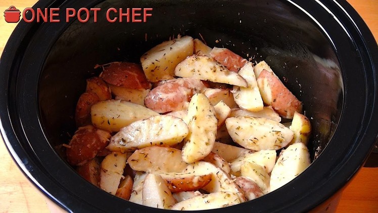 Slow Cooker Garlic Parmesan Potatoes | One Pot Chef