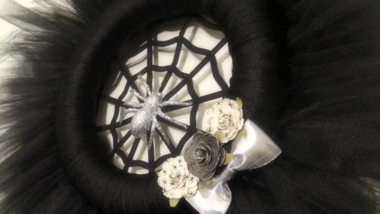 Halloween 2015: Tulle Spider Wreath