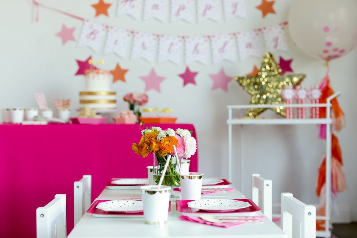 How to Throw a Glam Pretty-in-Pink Party