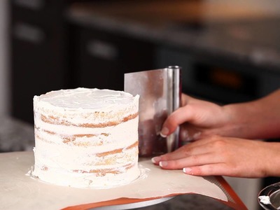 How to Layer and Frost a Cake with Perfectly Smooth Sides