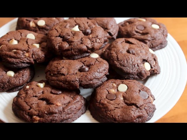 How to make Double Chocolate White Chocolate Chip Cookies