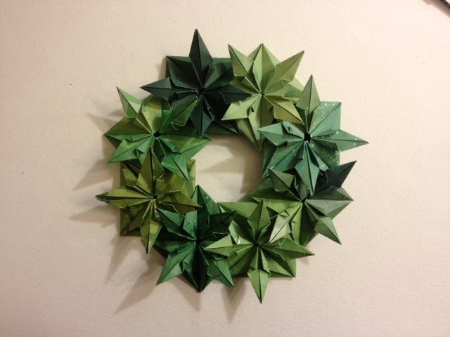 Wreath 25 Days of Origami Day 17