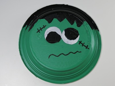 DIY Plastic Plate Frankenstein. Recycled Crafts for Kids.