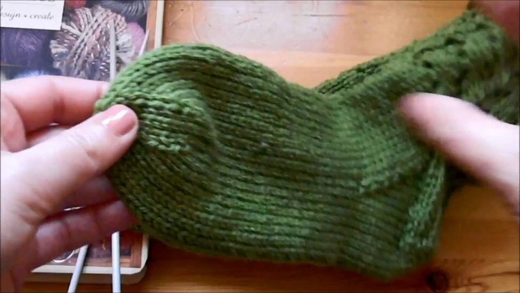 HOW TO KNIT SOCKS:  Shaping the toe