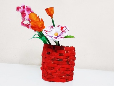 Easy to make flower vase with newspaper